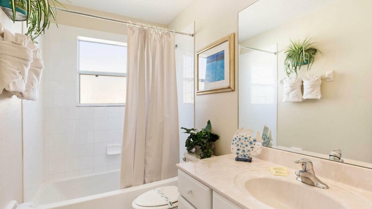 Palm Key 7 Bed On Emerald Island Holiday home