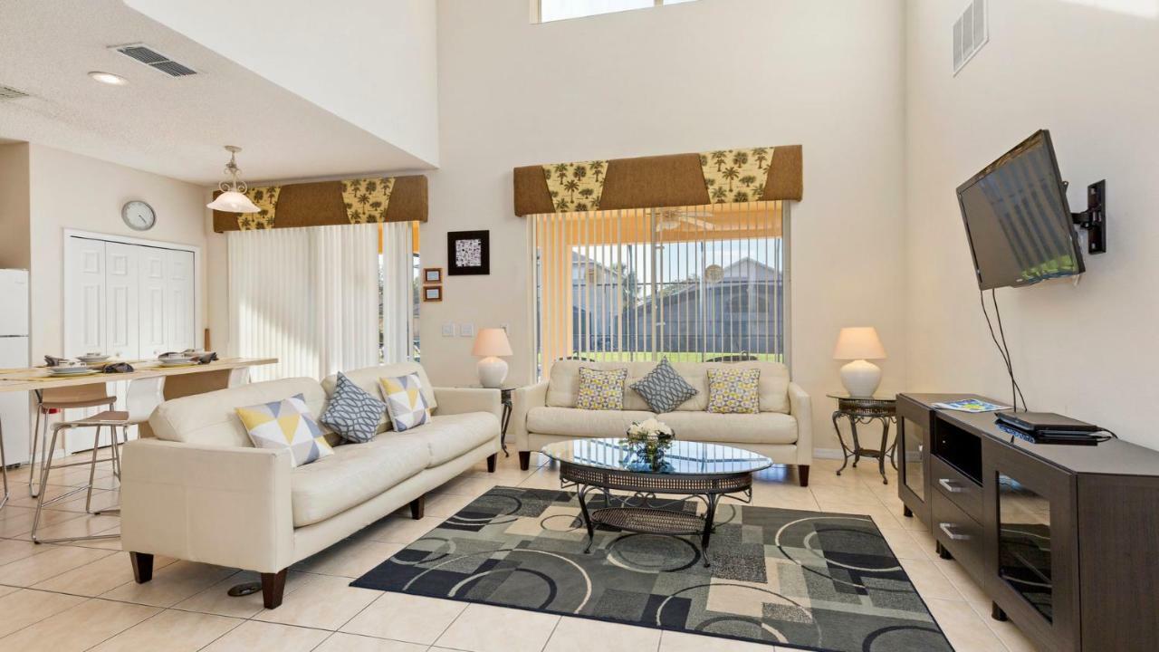 Palm Key 7 Bed On Emerald Island Holiday home Kissimmee