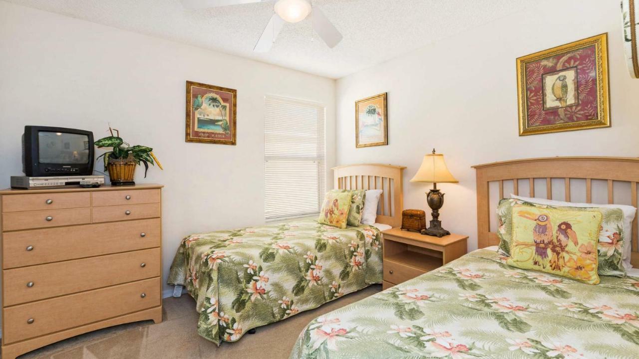 Palm Key 7 Bed On Emerald Island Holiday home *