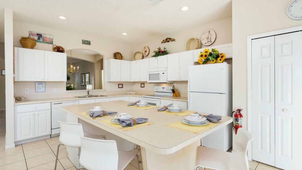 Palm Key 7 Bed On Emerald Island Holiday home Kissimmee