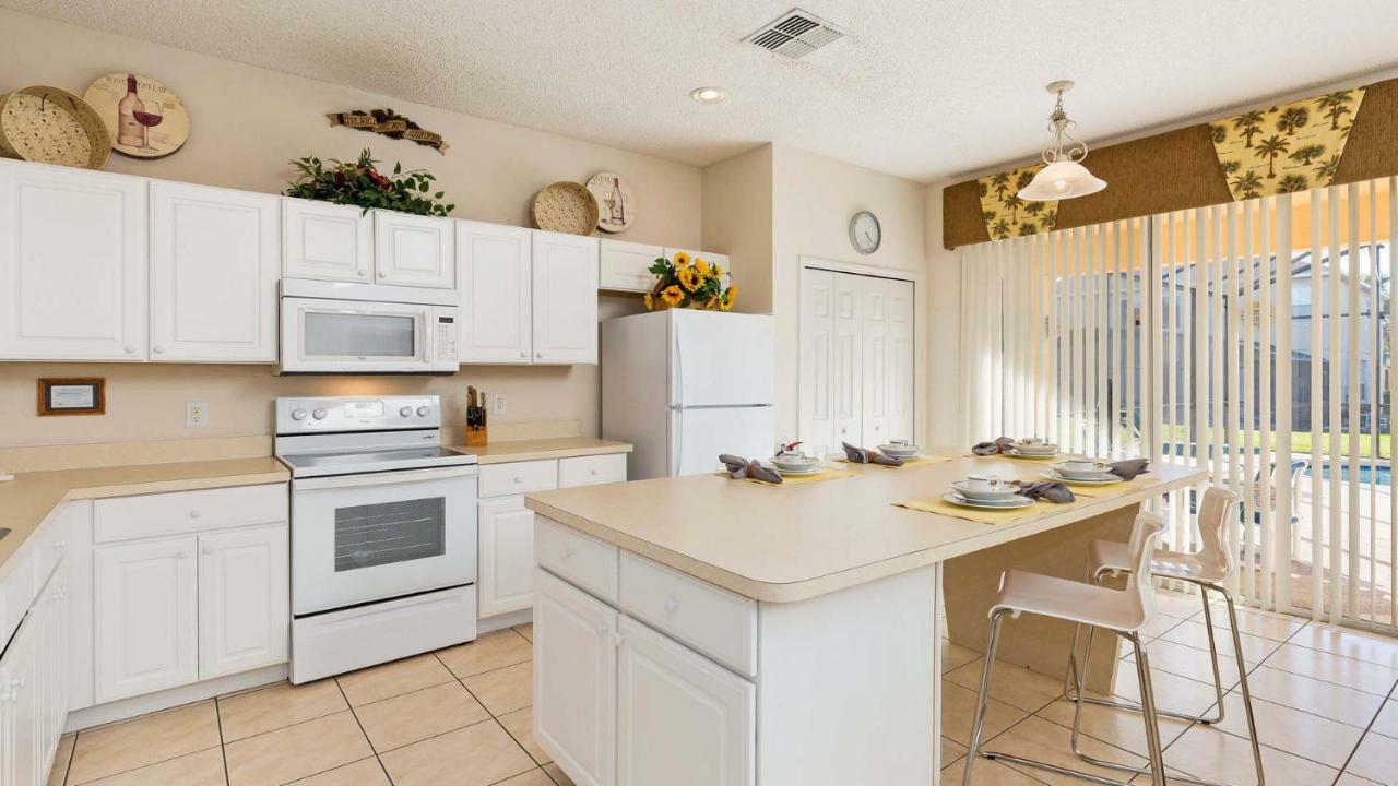 Palm Key 7 Bed On Emerald Island Holiday home Kissimmee